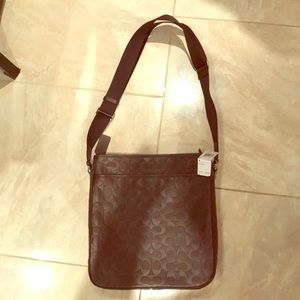 Men’s Coach bag.